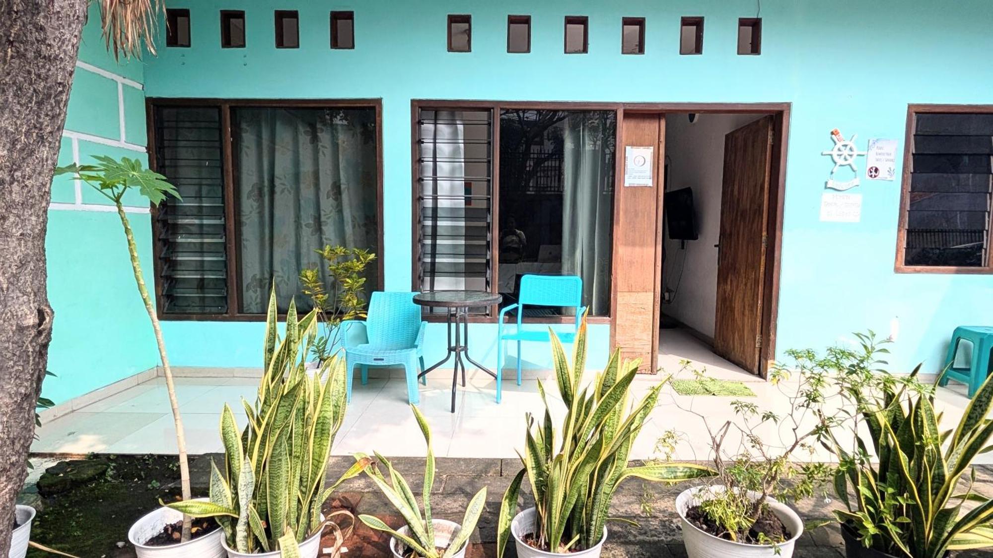 Homey Guesthouse Kertajaya Surabaya Ngoại thất bức ảnh